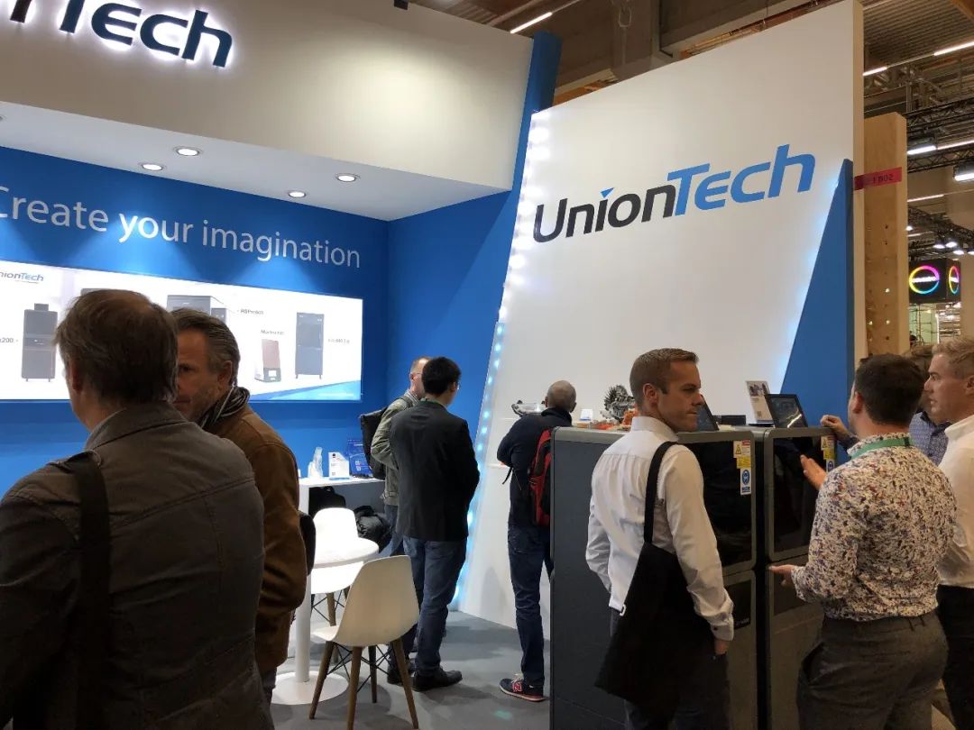 德国Formnext展会现场:ng28南宫以智能智造赋能全行业生产!