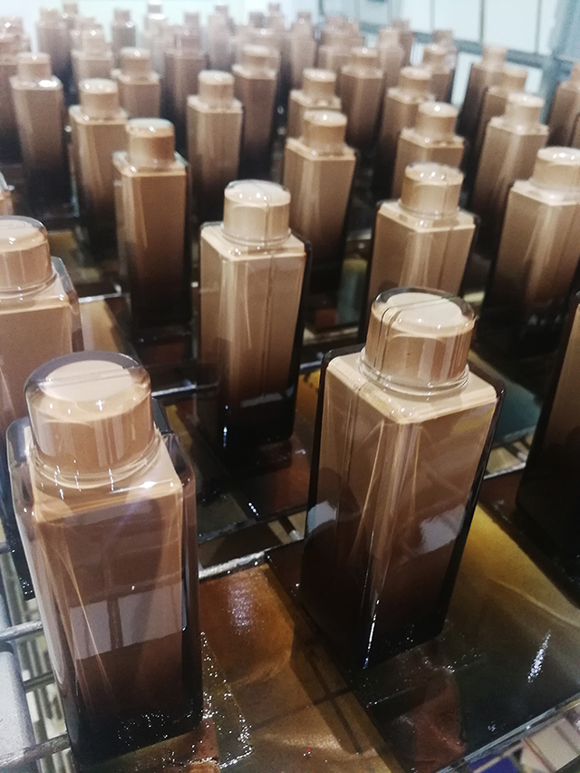 工业3D打印—化妆品外包装 应用百科 | 3D打印技术在轻工业领域的“百变大咖秀”